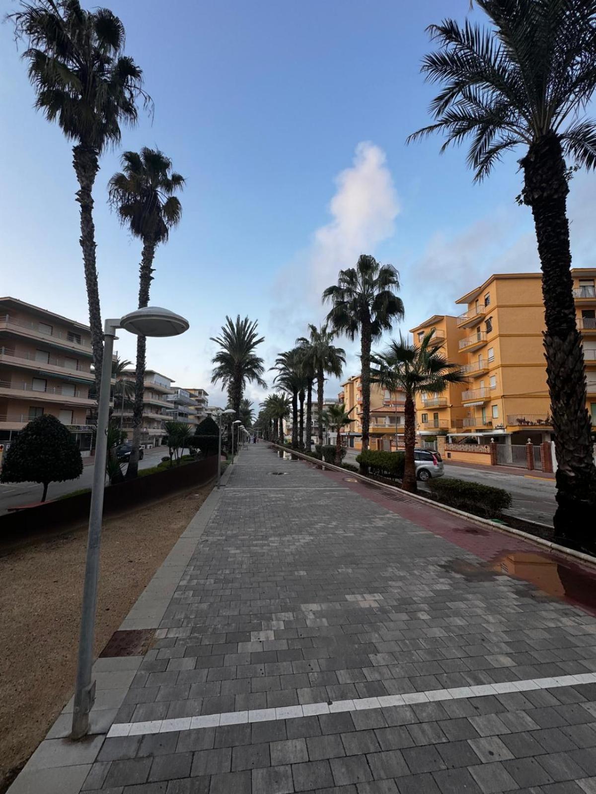 Apartamento Entero Primera Linea De Playa, Pet Friendly Tavernes de Valldigna Εξωτερικό φωτογραφία
